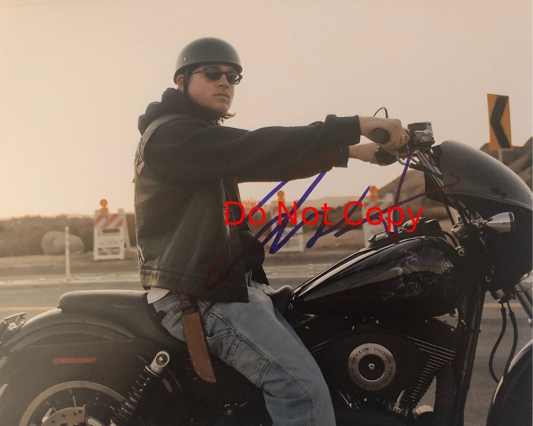 Charlie Hunnam Reprint Autographed 8x10 Photo