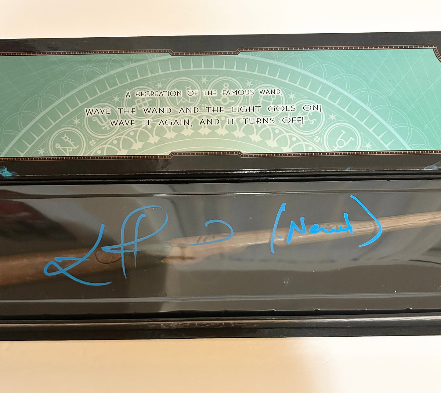 Eddie Redmayne Signed Autographed Wand With Beckett COA