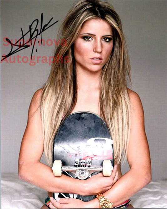 Leticia Bufoni Signed Autographed 8x10 Skateboarding Photo